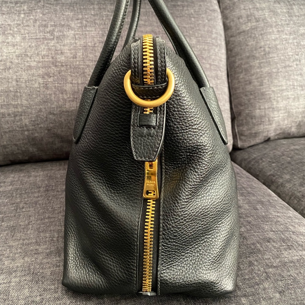 PRADA
Black Vitello Daino Leather Bauletto Top Handle Bag - Picture 12 of 17